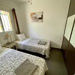 Appartement Cozy And Sunny With Everything Need, Great Location *