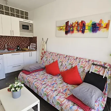 Cozy And Sunny With Everything Need, Great Location Appartement
