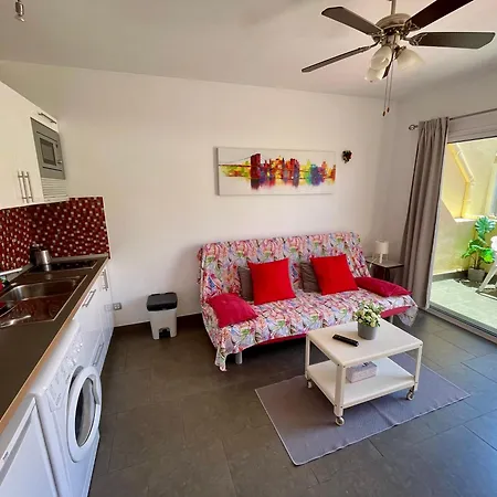 Appartement Cozy And Sunny With Everything Need, Great Location